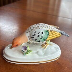 Vtg. J.T. Jones fine bone china Bird Figurine with Gold Accents